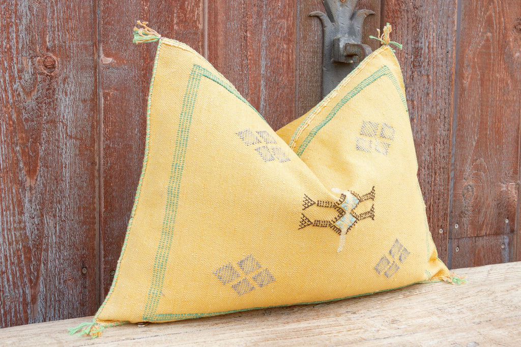 Haree Lumbar Moroccan Silk Rug Pillow (Trade)