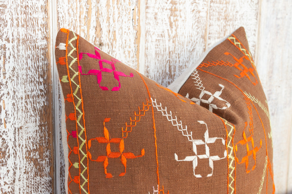 Viha Antique Indian Folk Pillow Cover