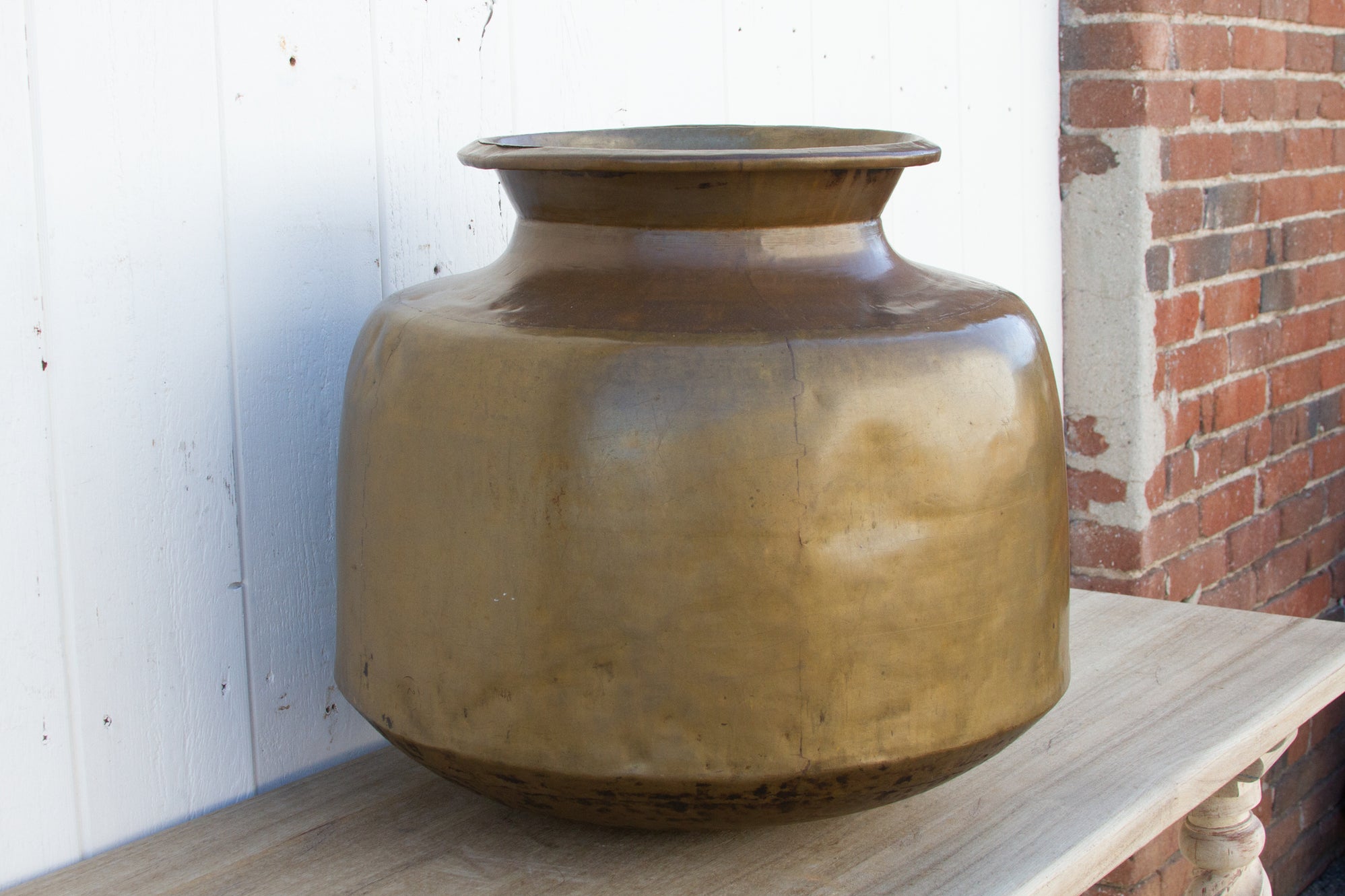 Barss Pot Large Antique Brass Water Pot– DE-COR | Globally Inspired