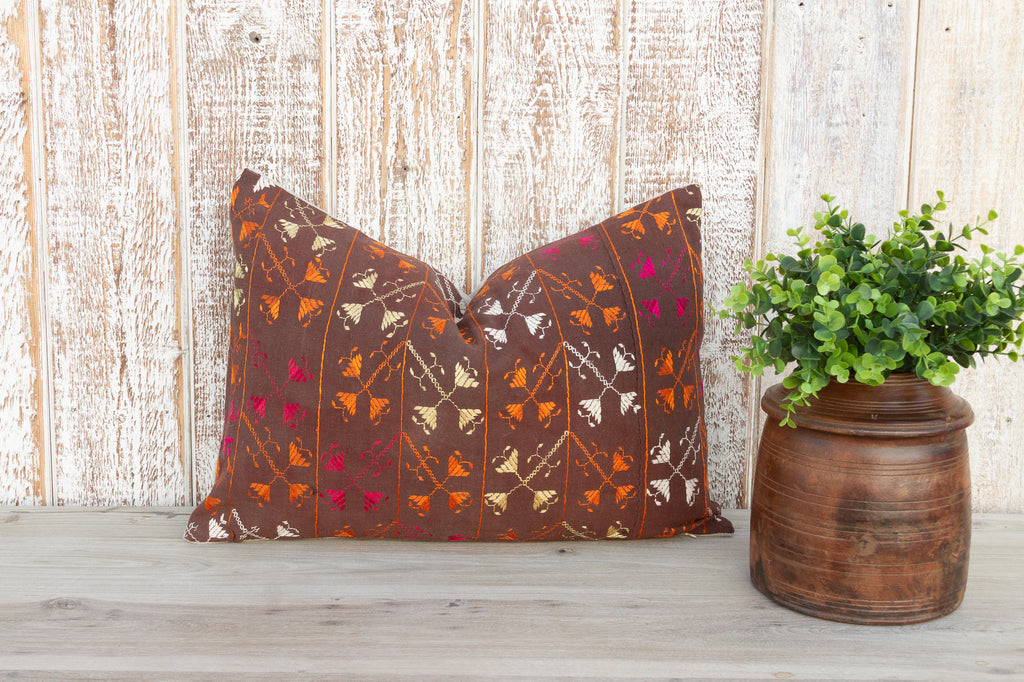 Yanu Antique Indian Folk Lumbar Pillow Cover