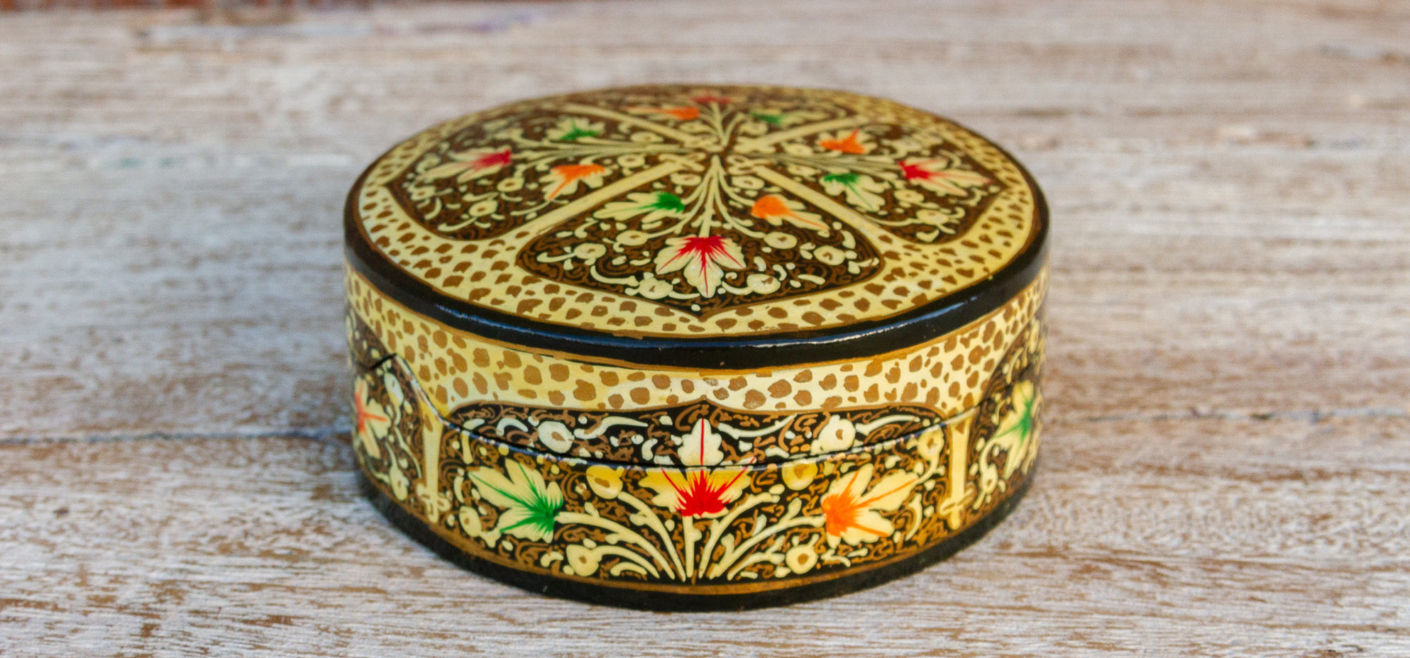 Kashmiri Lacquered Coster Set