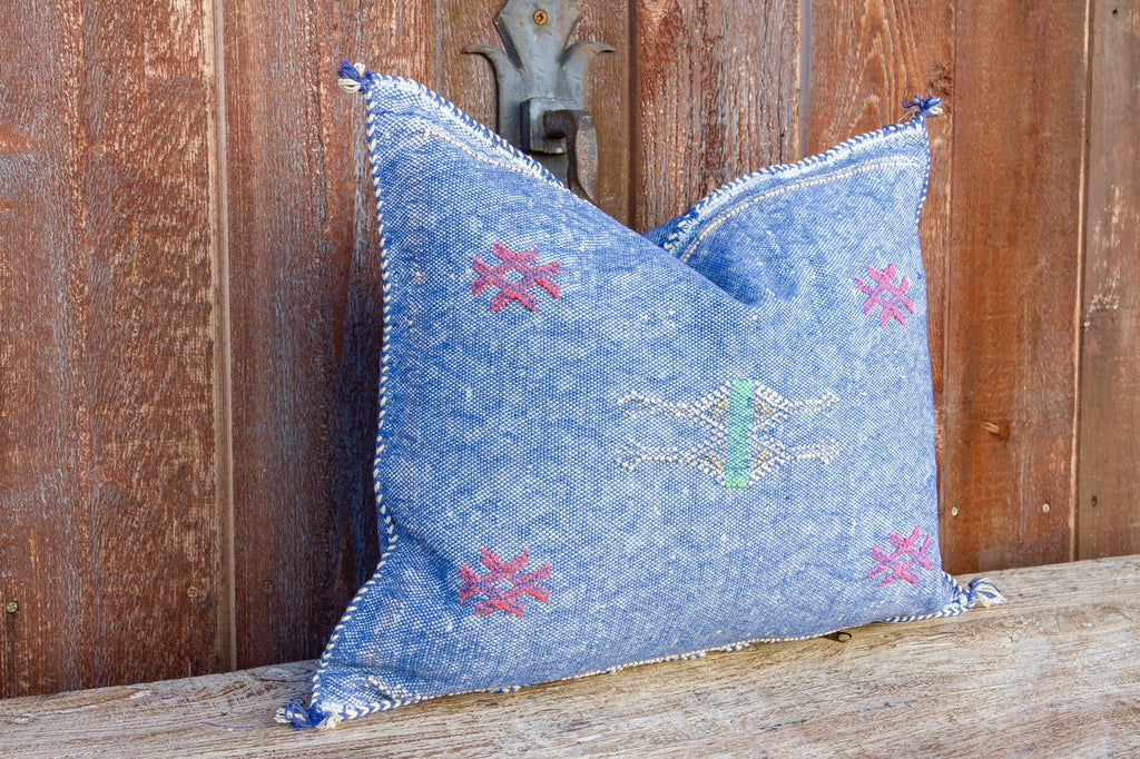 Jalanili Lumbar Moroccan Silk Rug Pillow (Trade)