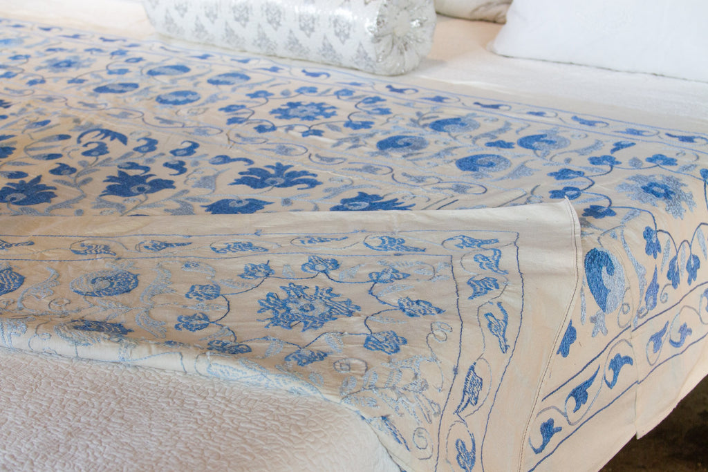 Blue Floral and Vine Suzani Throw (Trade)