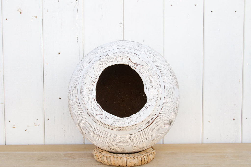 Whitewash African Antique Clay Pot (Trade)