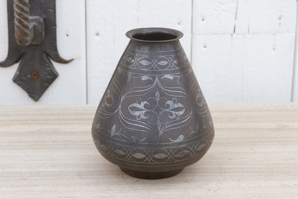 19th Century Indian Bidriware Engraved Vase
