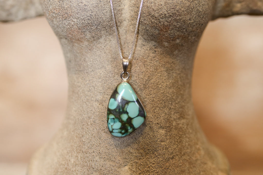 Turquoise Pendant with Silver Chain (Trade)