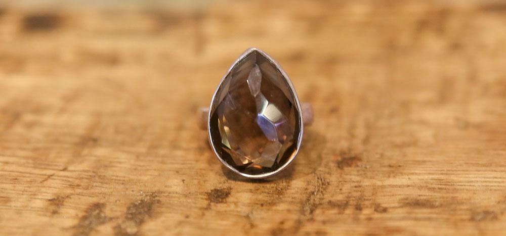 Graceful Amber Ring (Trade)