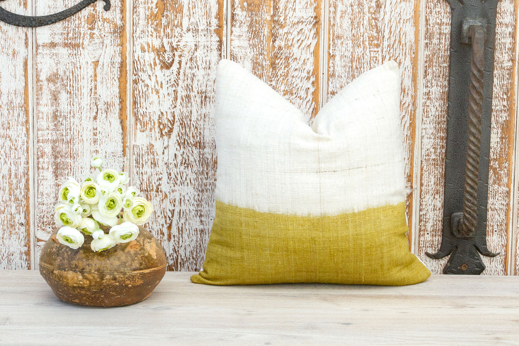 Nagbajit Organic Silk Pillow (Trade)