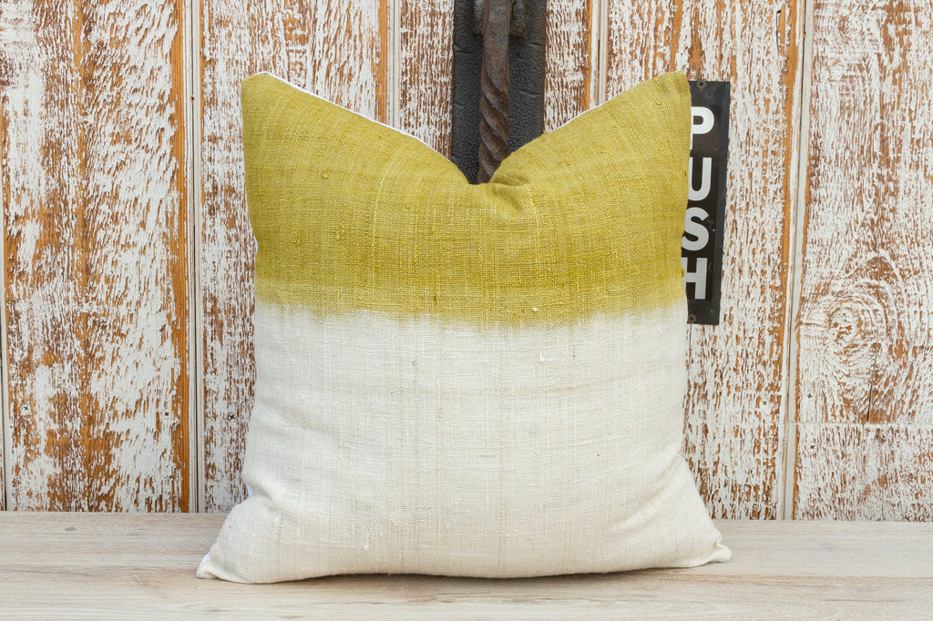 Niyor Organic Silk Pillow