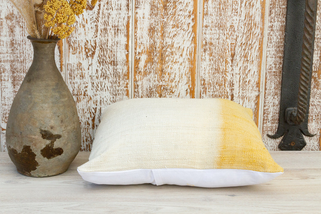 Xhiva Organic Silk Pillow (Trade)