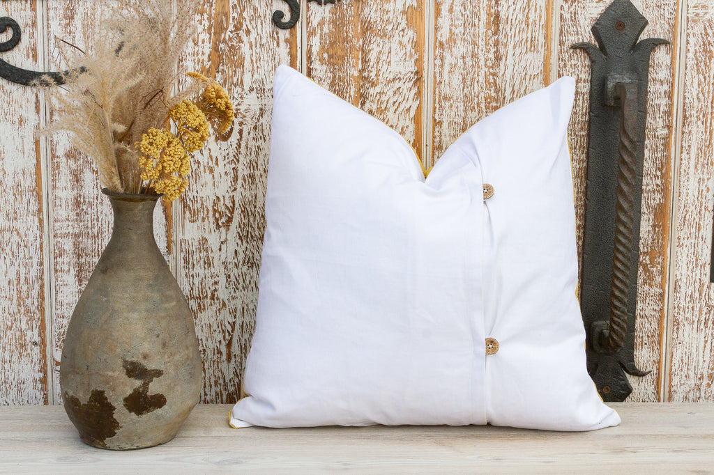 Shyla Organic Silk Pillow (Trade)