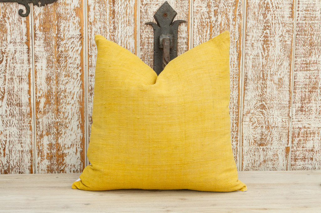 Shyla Organic Silk Pillow (Trade)