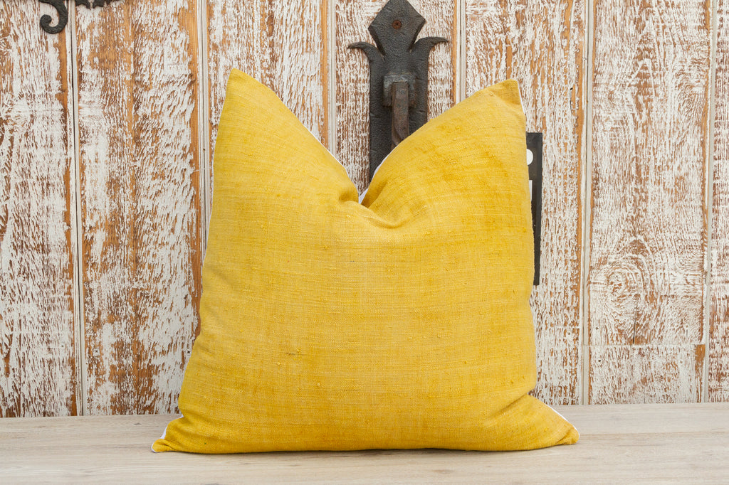 Amar Organic Silk Pillow