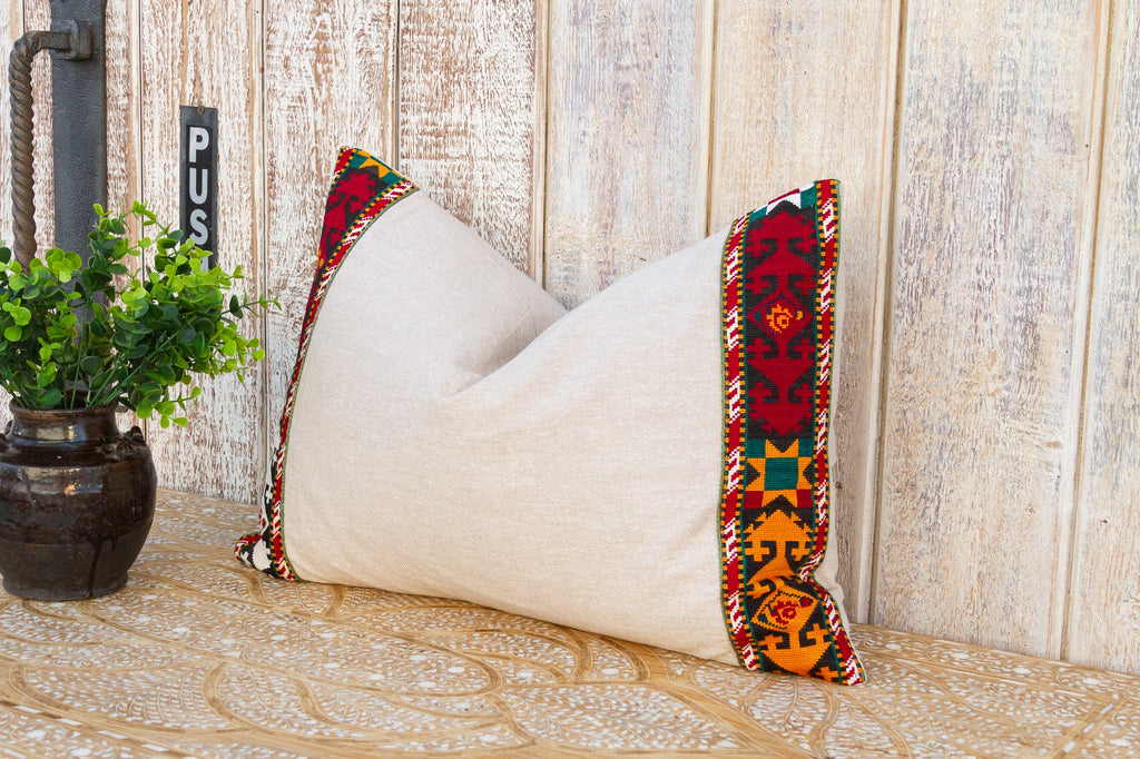 Usri Linen Tribal Border Pillow (Trade)