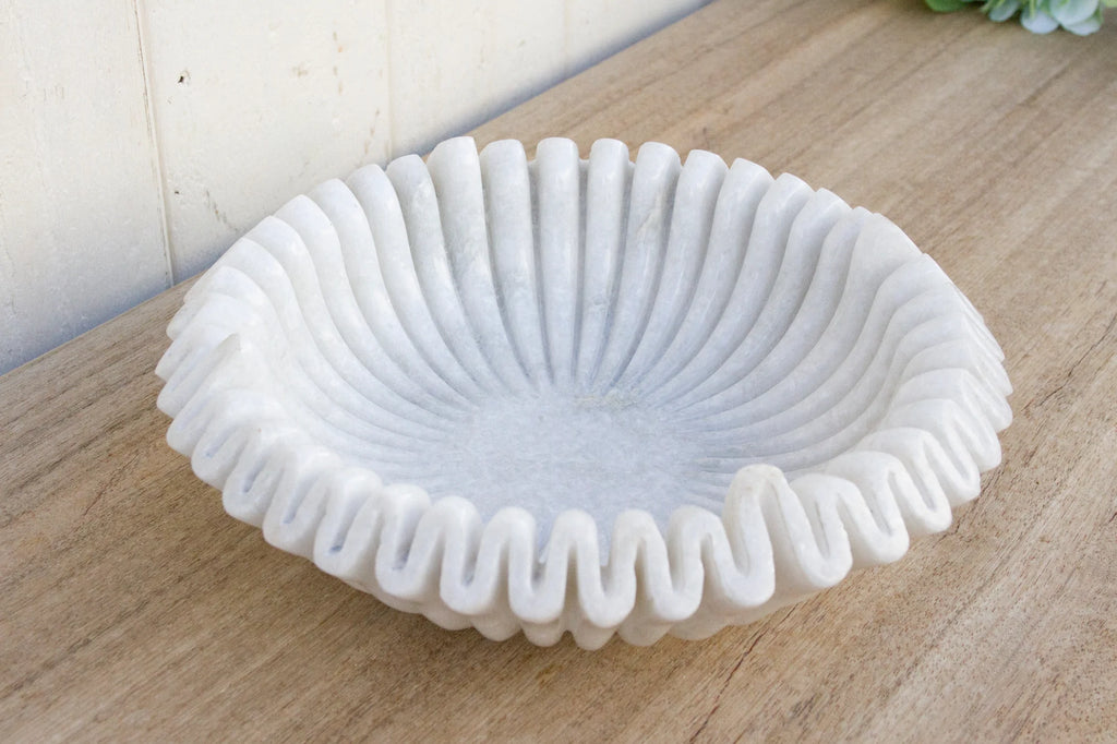 Finely Carved Shell Marble Fruit Bowl (Trade)