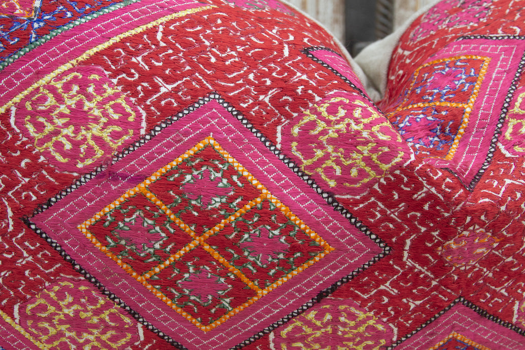 Antique Nami Sindh Silk Pillow