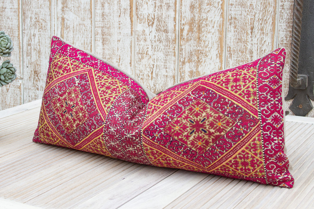 Antique Aarvi Sindh Silk Pillow (Trade)