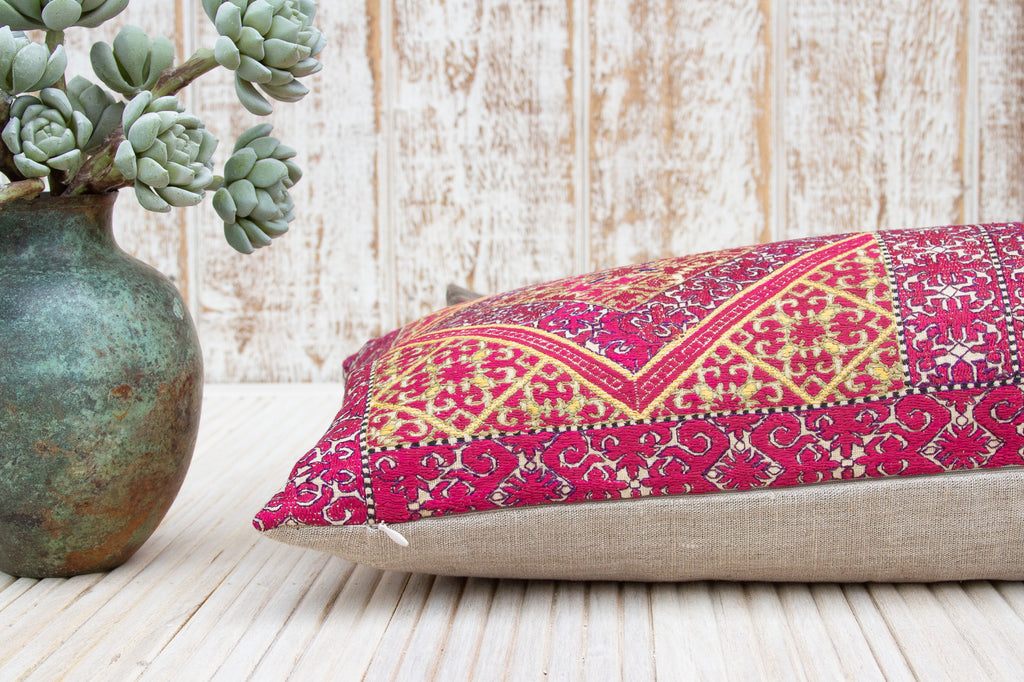 Antique Aarvi Sindh Silk Pillow