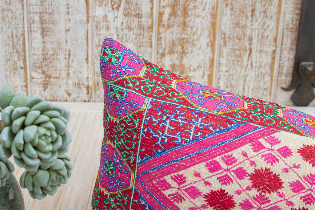 Antique Deema Sindh Silk Pillow