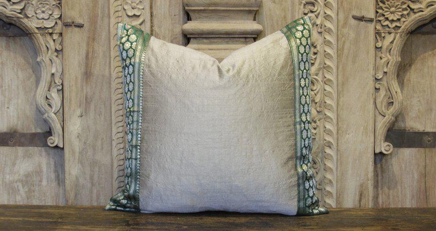 Small Daisy Gray Heritage Silk Pillow (Trade)